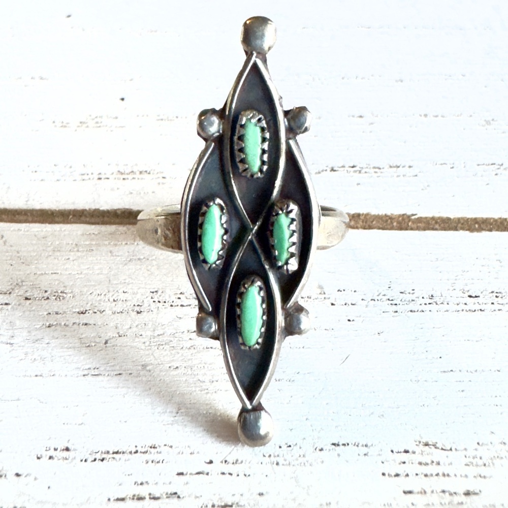 Vintage Handcrafted Sterling Silver Southwesten Ring